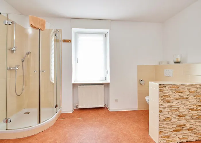 Cafe Rosi דירה *